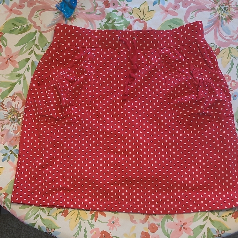 Susan Graver Red Skort with White Polka Dots & Pockets